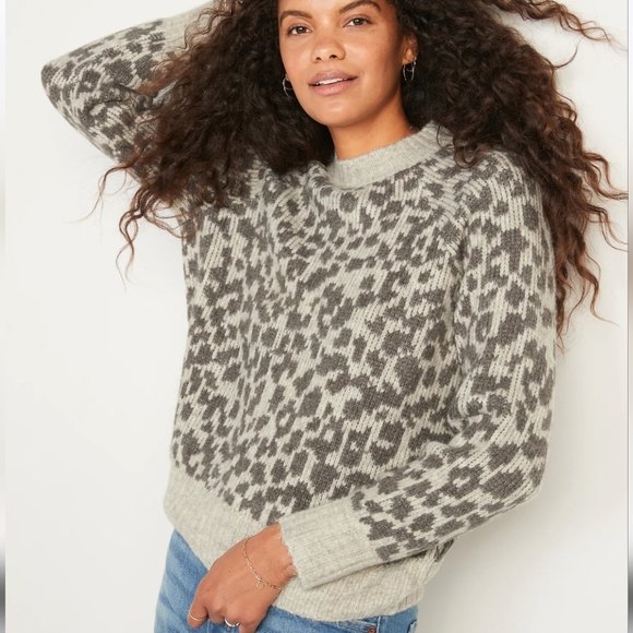 Old Navy Cozy Crew-Neck Sweater, Beige Leopard Print, XS - Picture 1 of 11